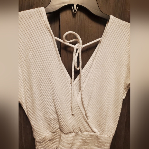 Altar'd State knit white ribbed crop top size small - Picture 2 of 3